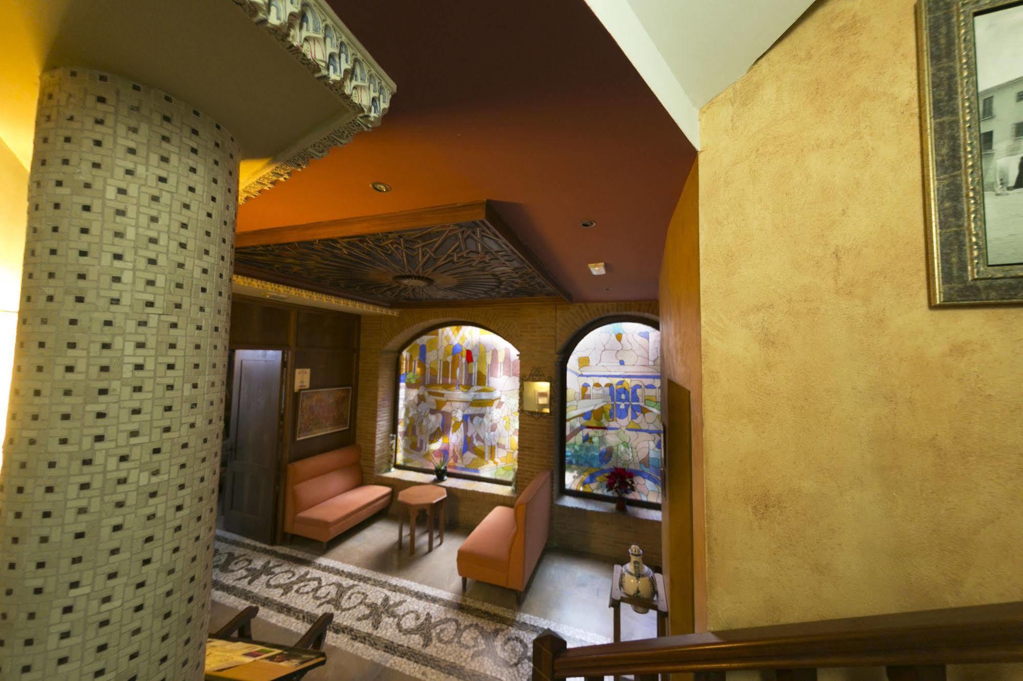Hotel Posada Del Toro Granada Kültér fotó